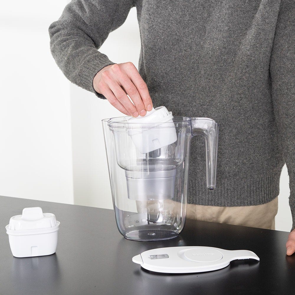Philips Caraffa filtrante 2,6L + 3 Filtri Micro X-Clean (filtra PFAS) AWP2933WHT3